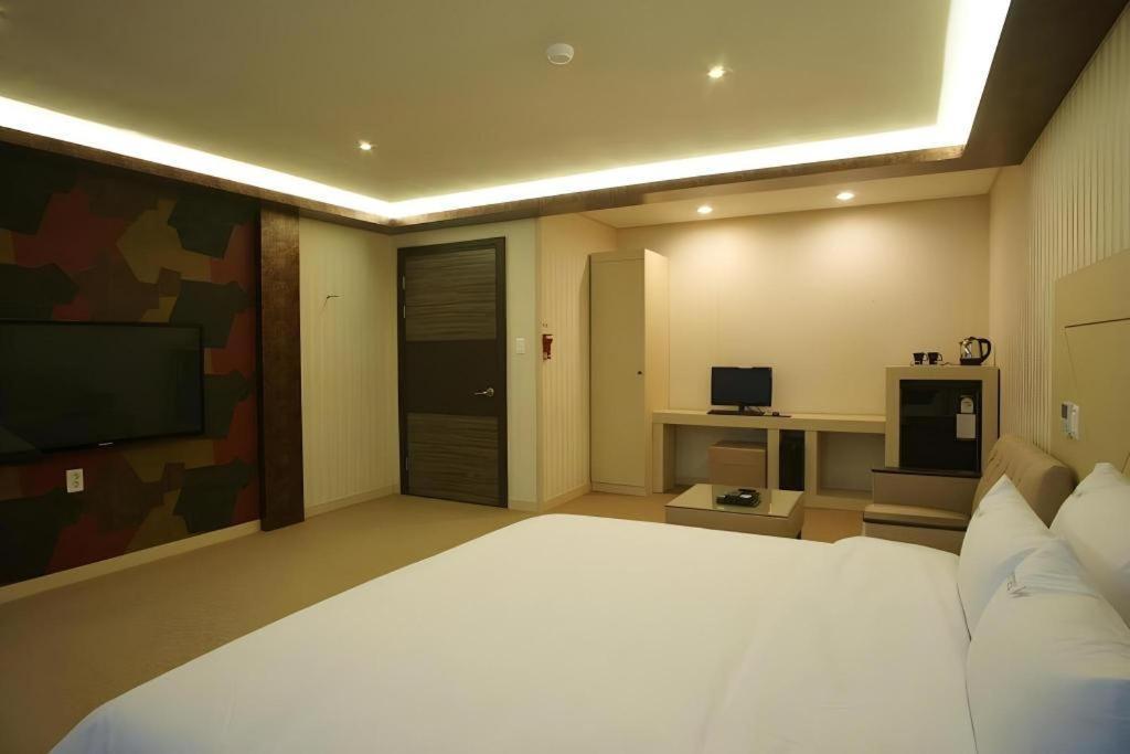 Hotel W Shinjeju Exterior foto